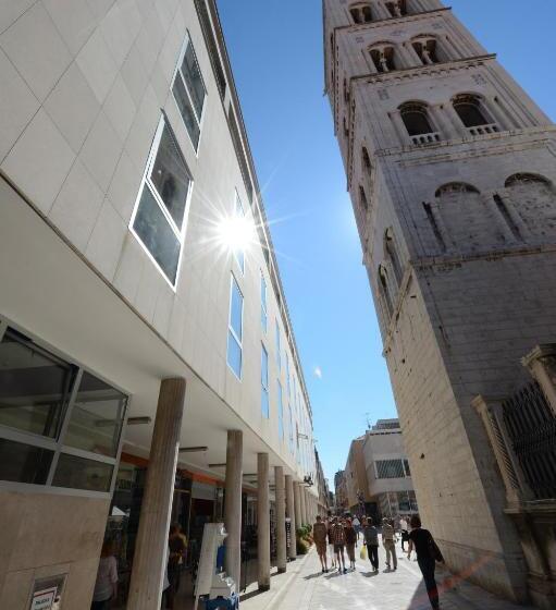 Boutique Hostel Forum