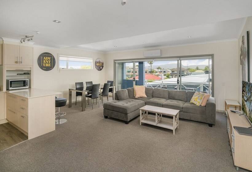 Crow S Nest Apartments