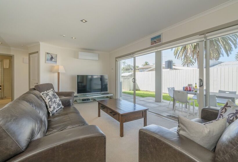 Crow S Nest Apartments