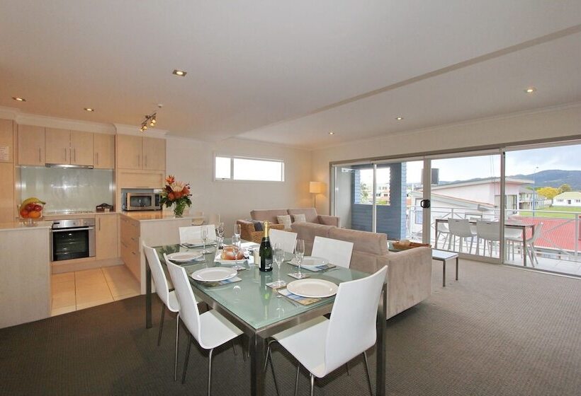 Crow S Nest Apartments