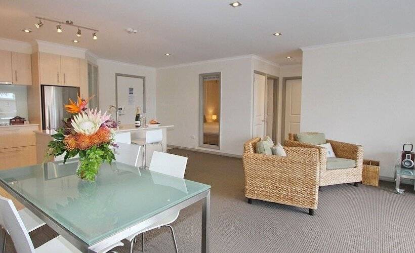 Crow S Nest Apartments