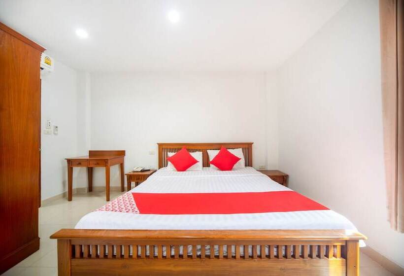 Dee Viking Hotel Patong