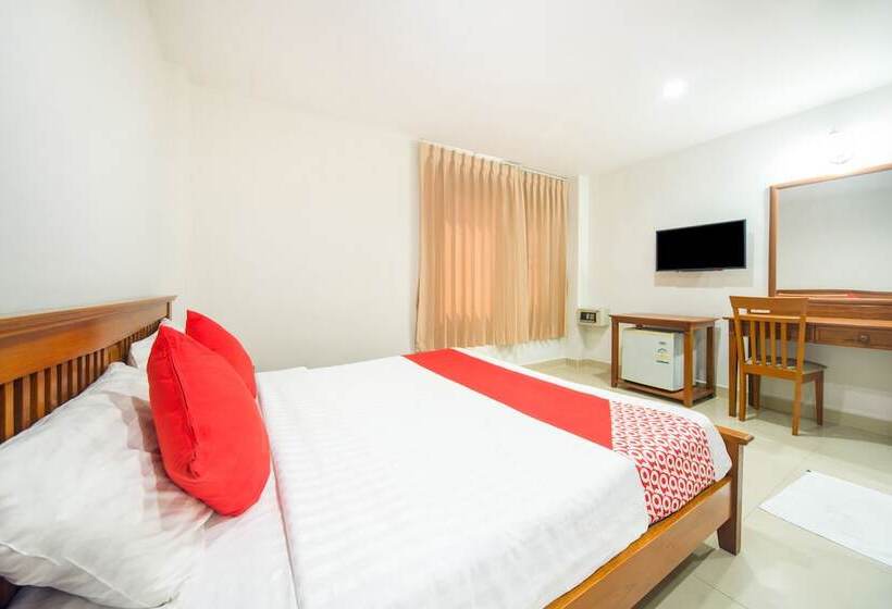 Dee Viking Hotel Patong