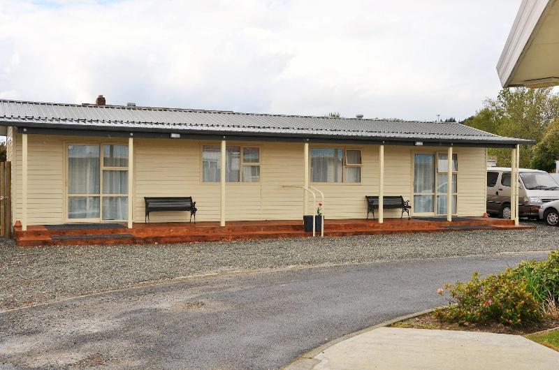 Esplanade Motels