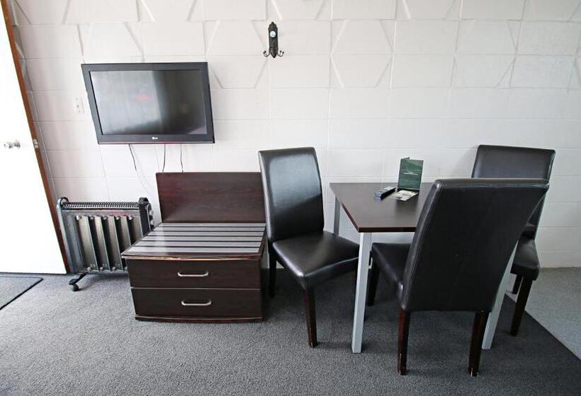 Forgotten World Motel