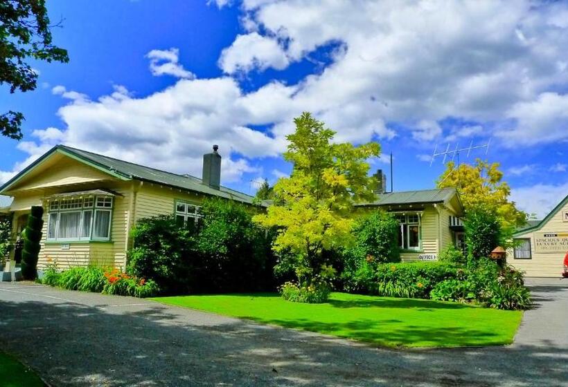 Glenalvon Lodge Motel