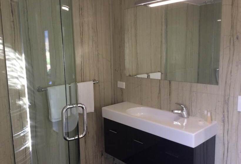 Golf Course Road Chalets