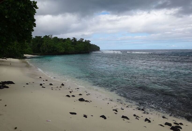 هتل Aganoa Lodge Samoa