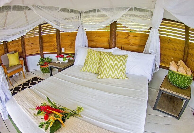 هتل Aganoa Lodge Samoa