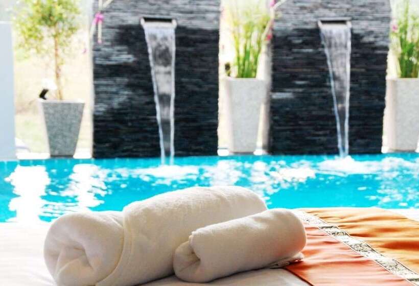 هتل Amin Resort
