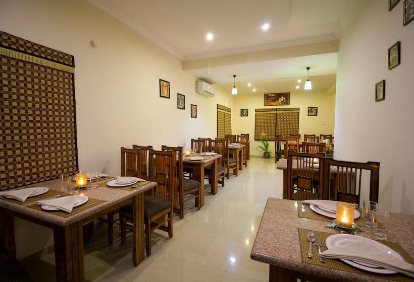 هتل Aromiaa Villas