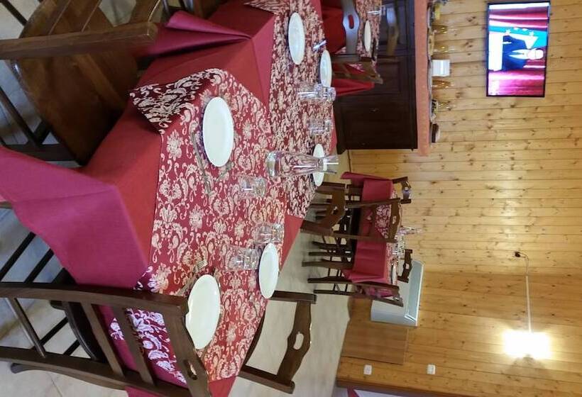 בית מלון כפרי Art