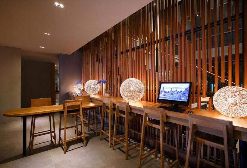 Batiqa Hotel Jababeka Cikarang