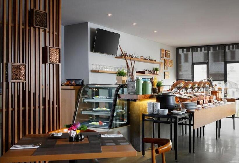 Batiqa Hotel Jababeka Cikarang