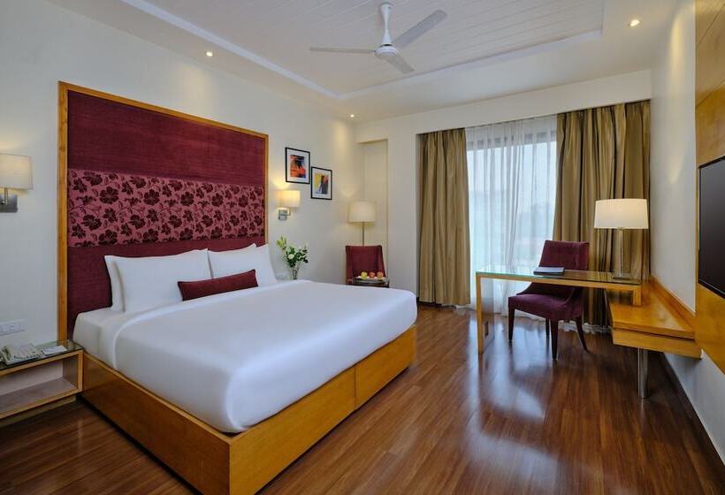 فندق Best Western Country Woods Ambala