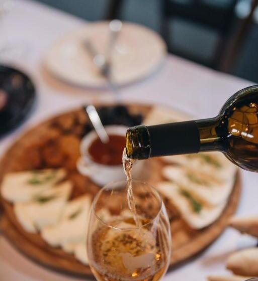 هتل Chateau Kvareli