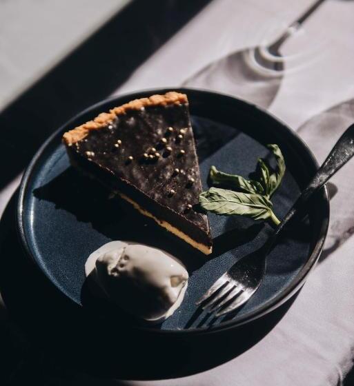 هتل Chateau Kvareli