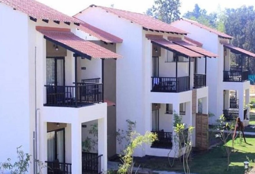 בית מלון כפרי Club Mahindra Kanha