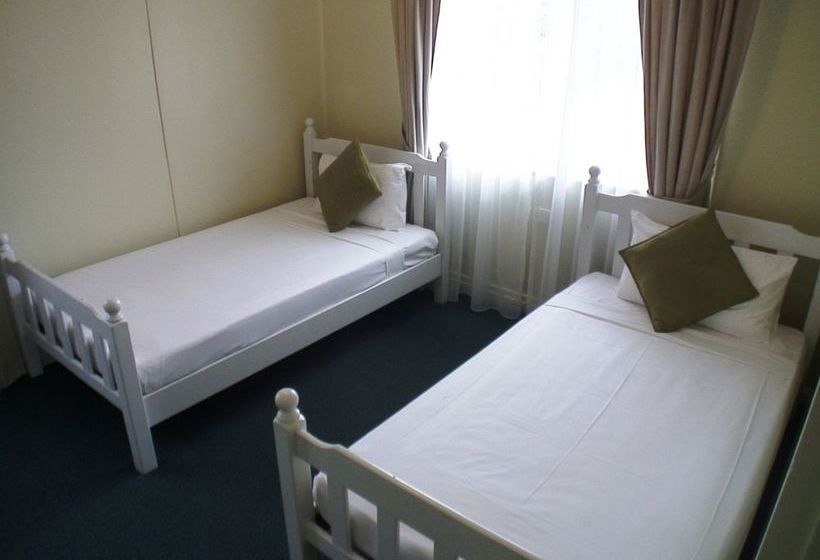 هتل Coconut Palms On The Bay