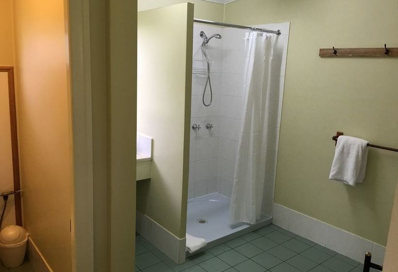 هتل Coconut Palms On The Bay