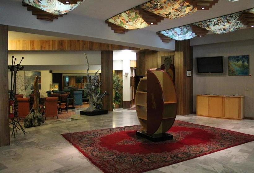 ホテル Costellazioni