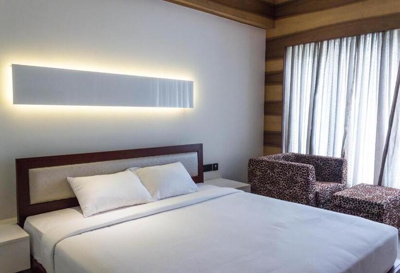 酒店 Diana Heights Luxury