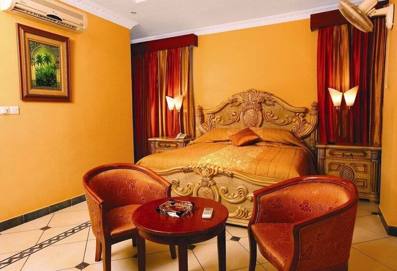 ホテル Emarald Resort