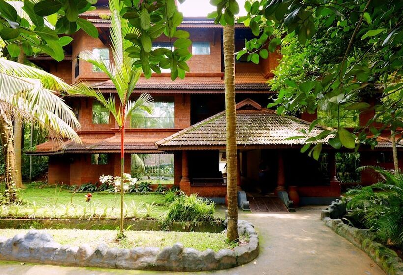 ホテル Emarald Resort