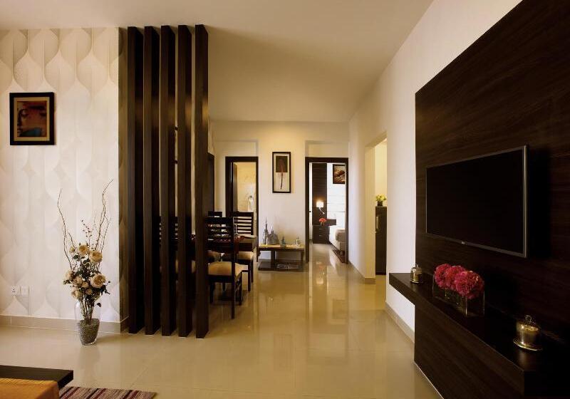 فندق Golden Tulip  Bhiwadi