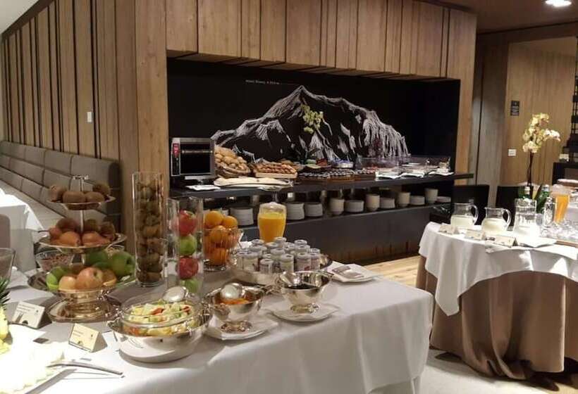 Grand Hotel Courmayeur Mont Blanc, By R Collection Hotels