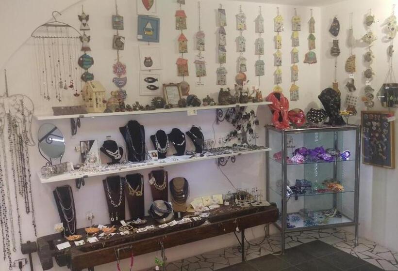 ホテル Guesthouse Rollando