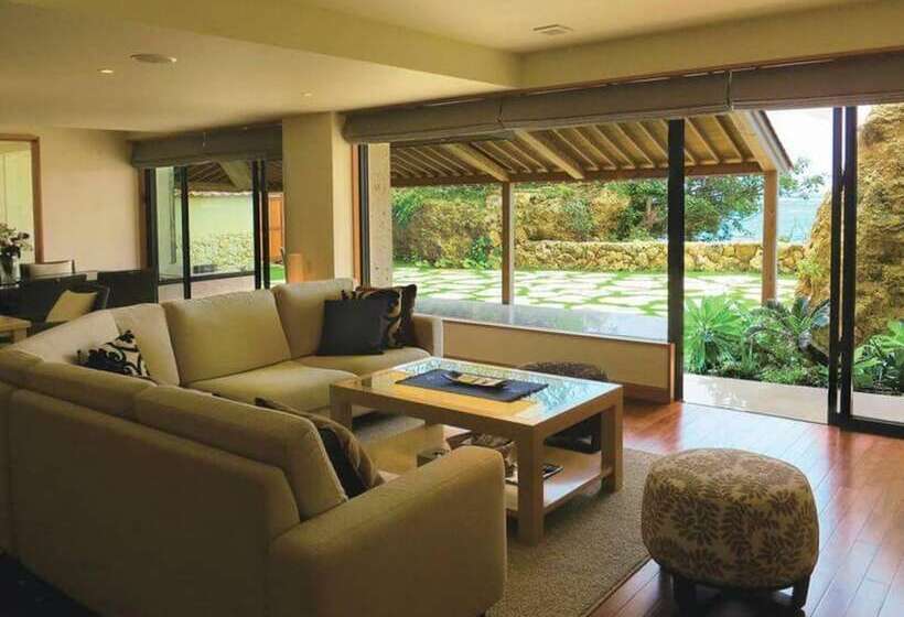 בית מלון כפרי Hyakunagaran