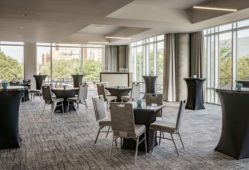 Отель Hyatt Regency Houston Galleria