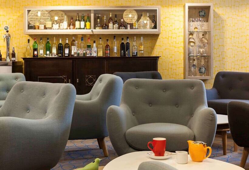 Отель Ibis Styles Chaumont Centre Gare