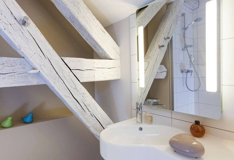 Отель Ibis Styles Chaumont Centre Gare