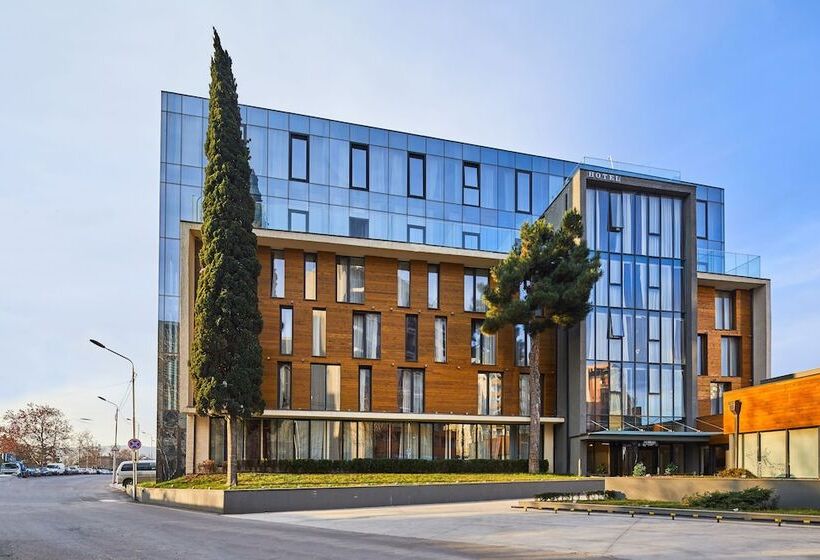 Отель Iveria Inn