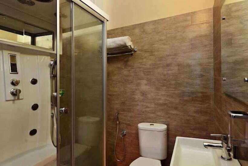 هتل La Sunila Suites & Villas By Wsi