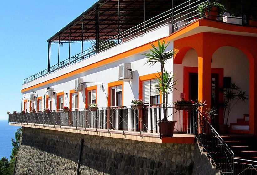 בית מלון כפרי Le Terrazze Residence