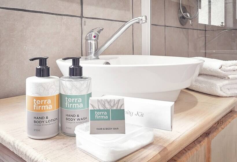 فندق Lionsrock Big Cat Sanctuary