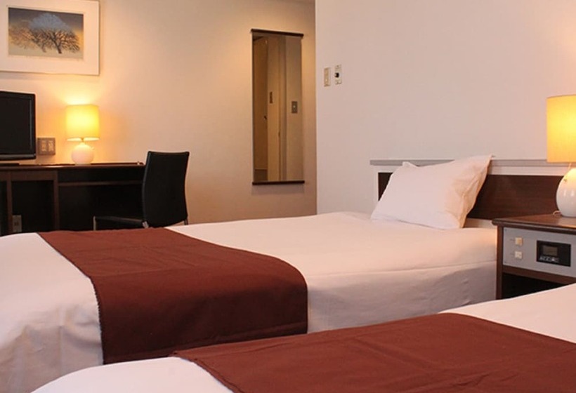 בית מלון כפרי Livemax Budget Iyomishima