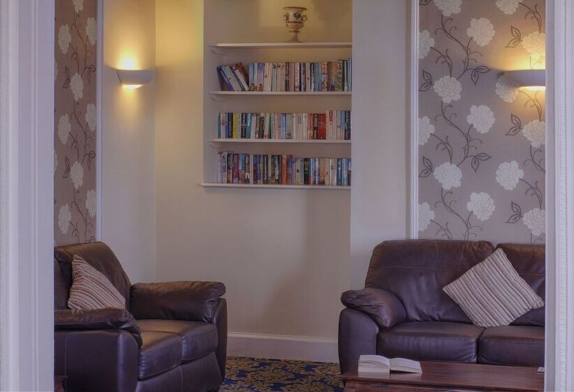 호텔 Luccombe Manor Country House