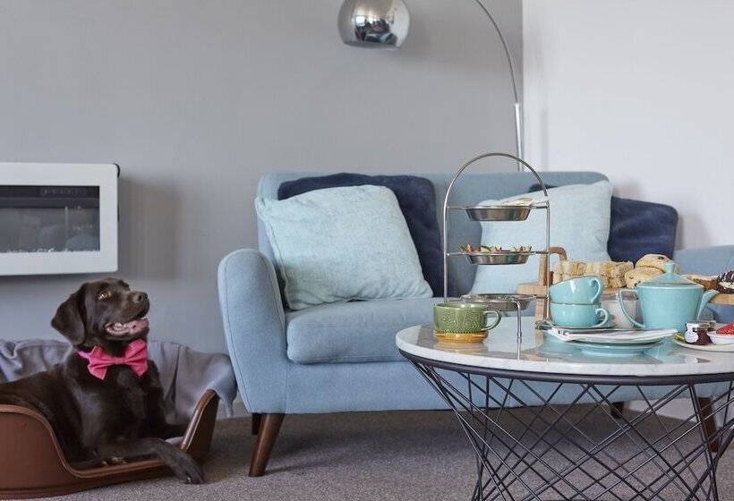 호텔 Luccombe Manor Country House