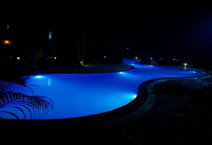 Отель Mango Bloom River Resort