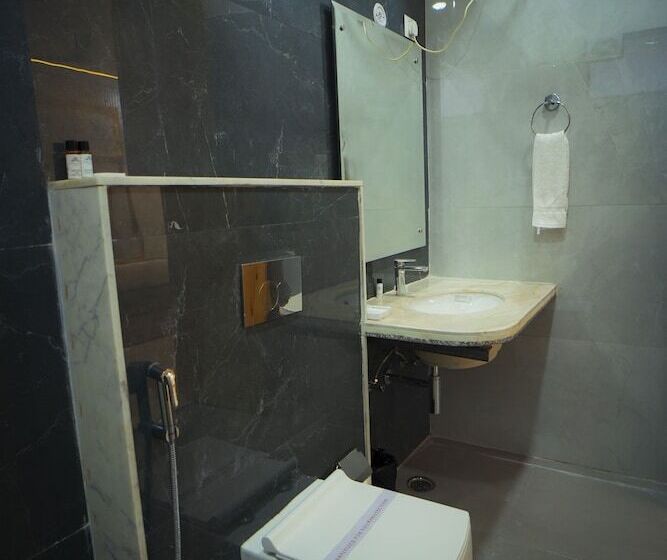 Отель Mango Bloom River Resort