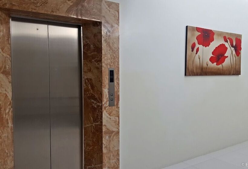 هتل Manhattan Suites Inn