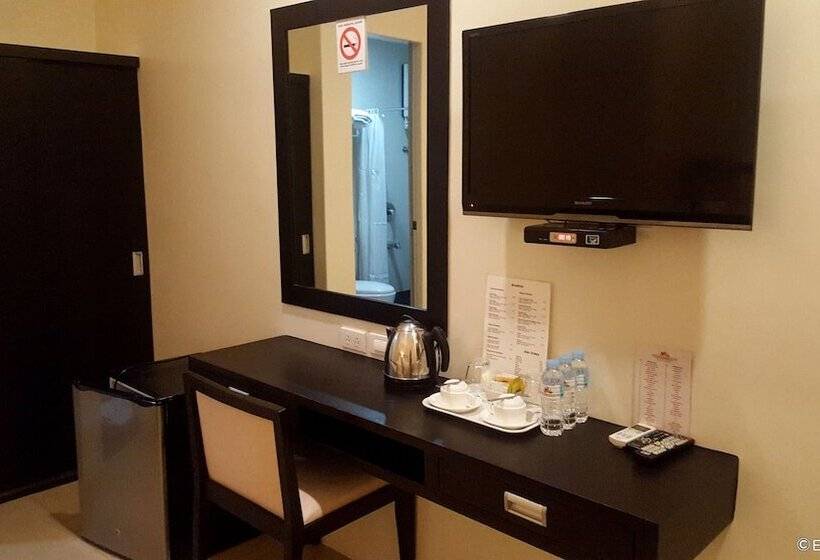 هتل Manhattan Suites Inn