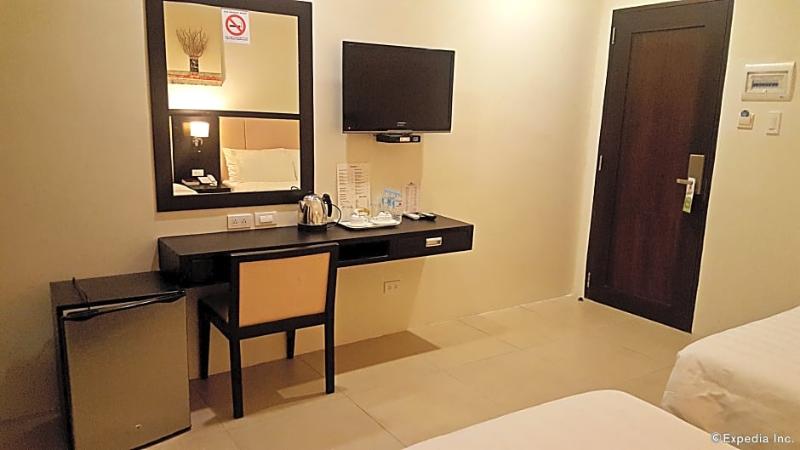 فندق Manhattan Suites Inn