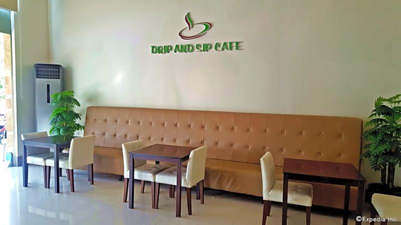 هتل Manhattan Suites Inn