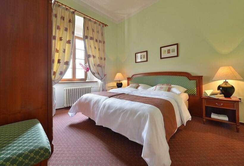 酒店 Maximilian Lifestyle Resort