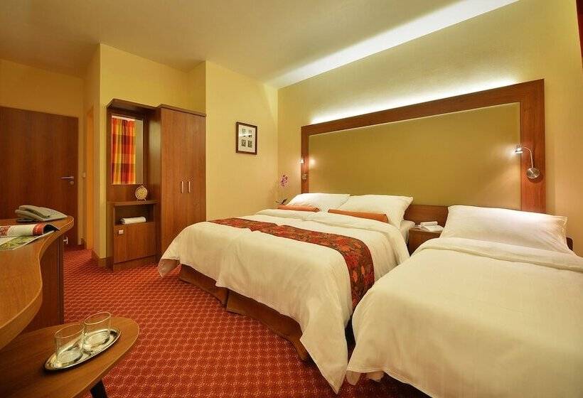 酒店 Maximilian Lifestyle Resort